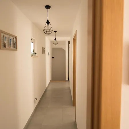 Almas B&B 라고스